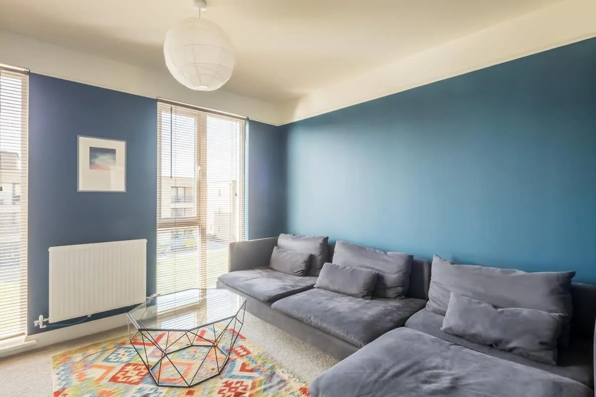 Stunning 3 Bedroom Home With Terrace & Parking Trumpington